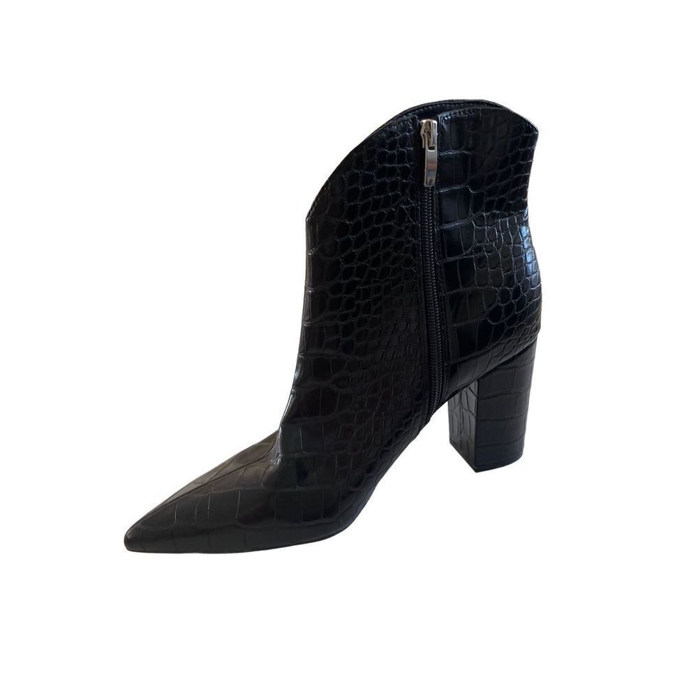 Nine West Womens Black Snakeskin Ankle Pointed Toe Chunky Heeled Boots Size 9.5
